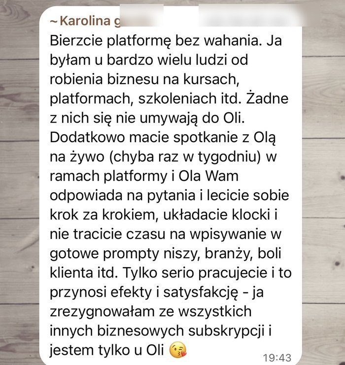 Opinia Karoliny Gazdy o platformie #WyróżnijSię